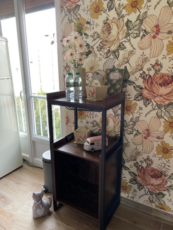 Rose Blossom Apartment In Paris Vanves Exterior foto